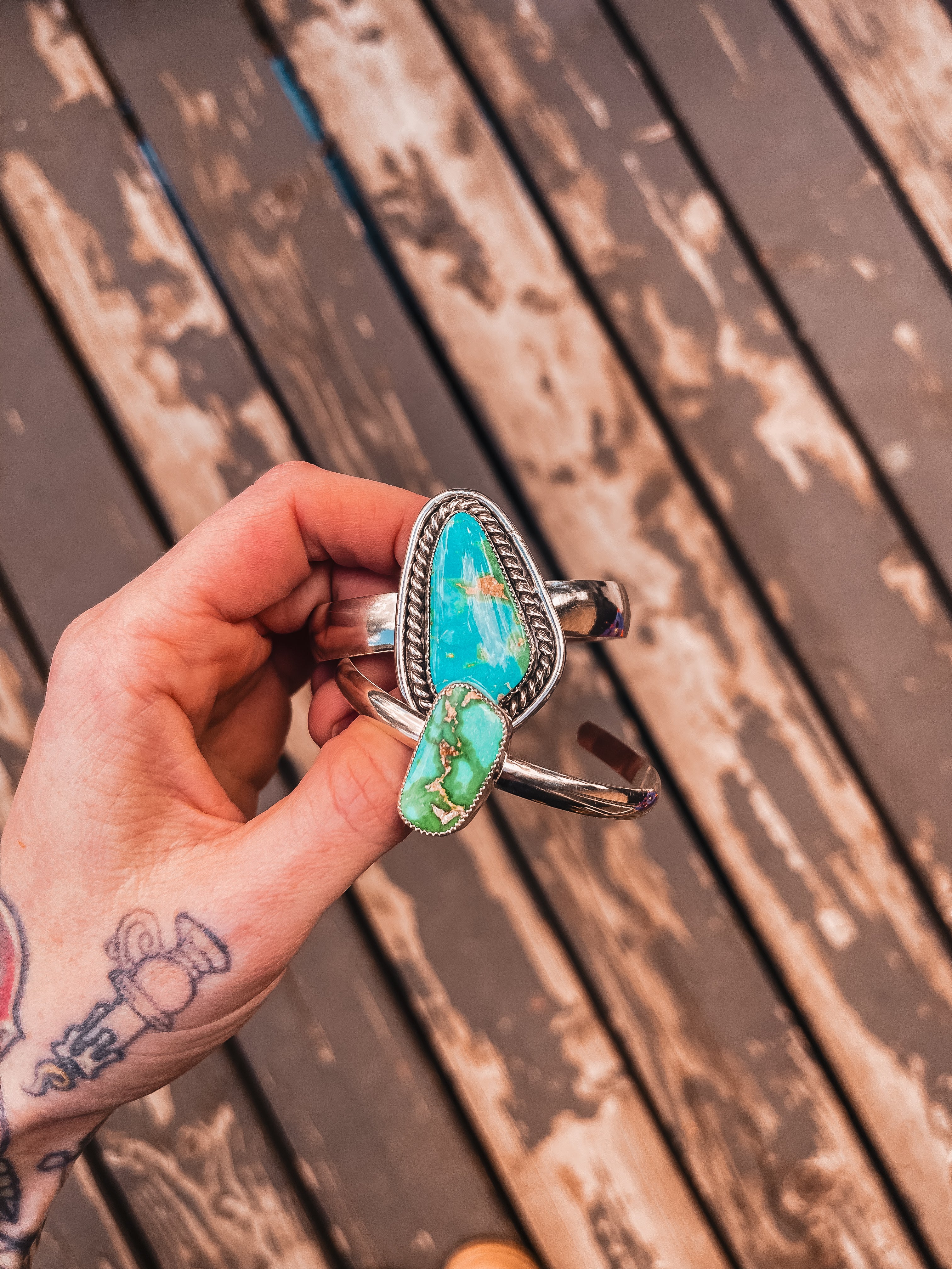 Sierra Bella Cuff (md/lg)