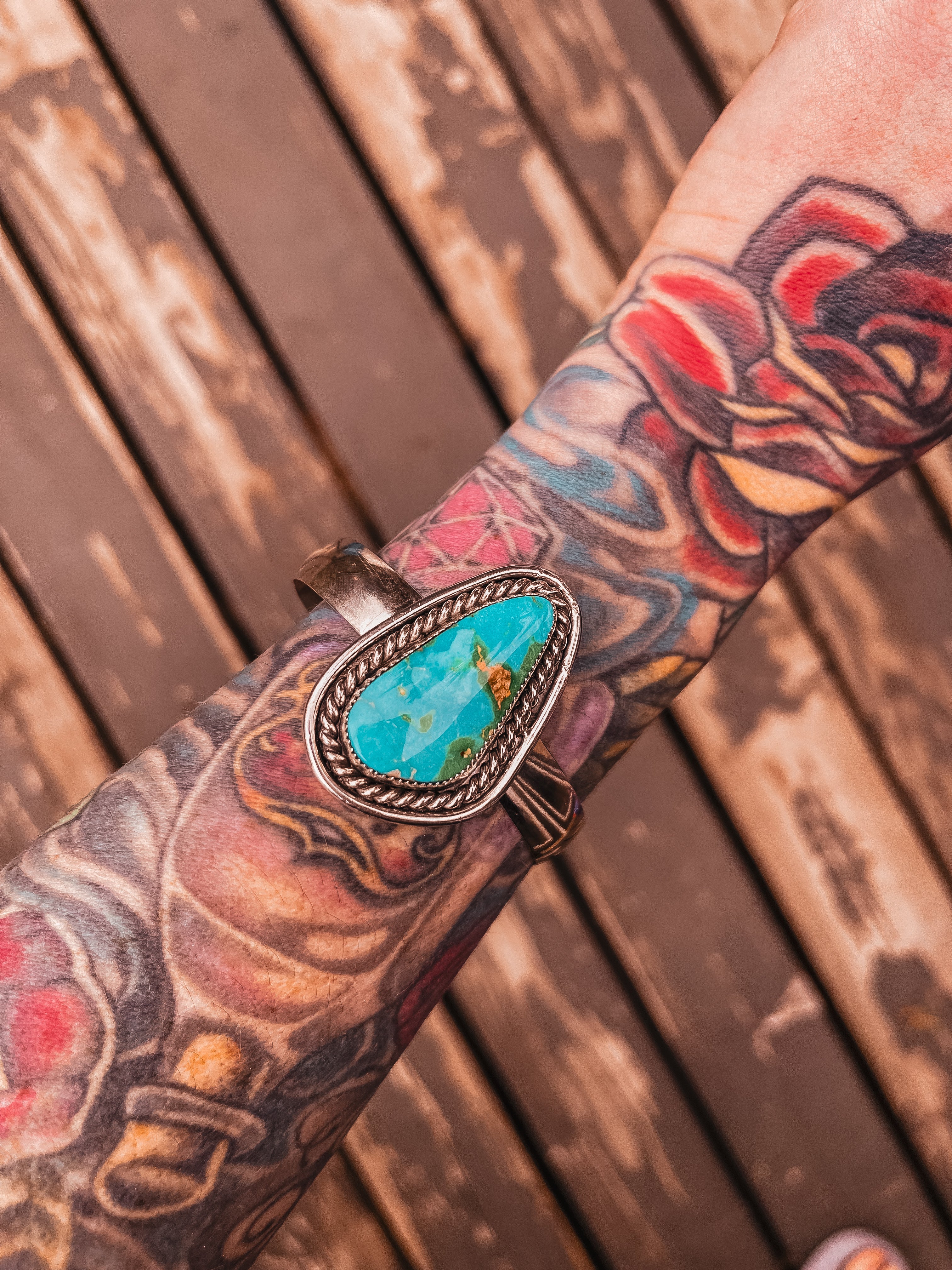 Sierra Bella Cuff (md/lg)